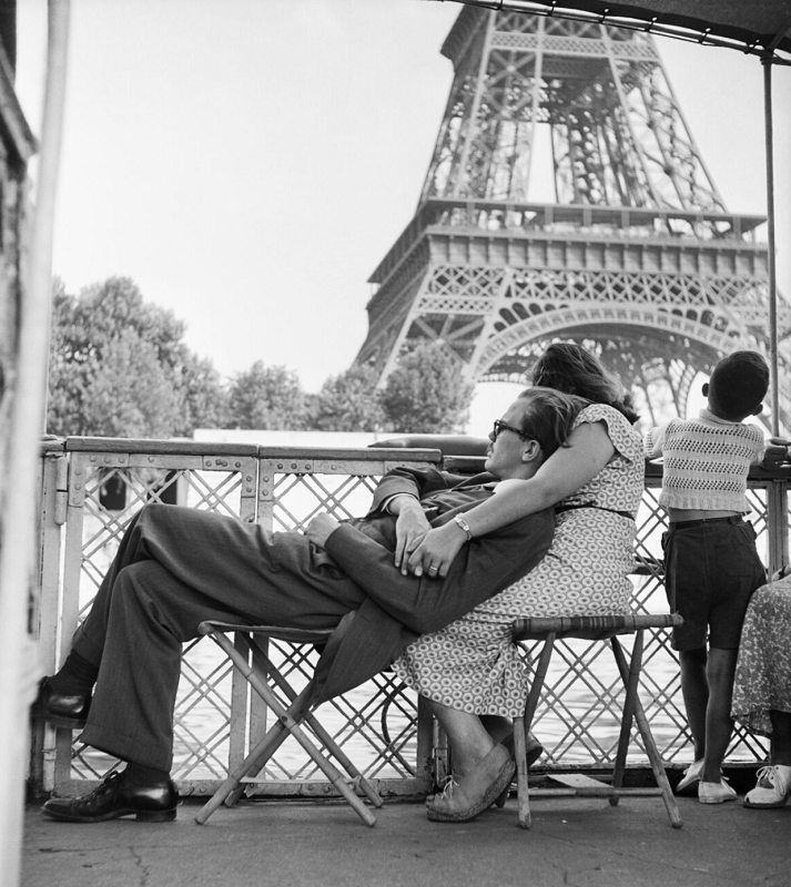 “Le bateau-mouche”, Paris, 1949, Donation Willy Ronis, MPP Donation Willy Ronis, MPP