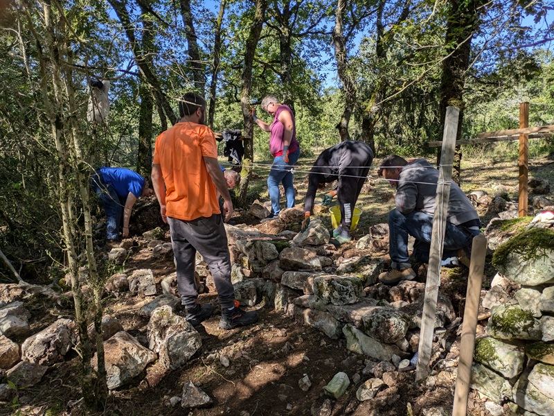 2024-09-15_initiation-pierre-seche_communaux-de-preuilly_010 ©PNR Brenne