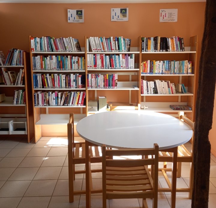 Bibliothèque Tilly Commune de Tilly