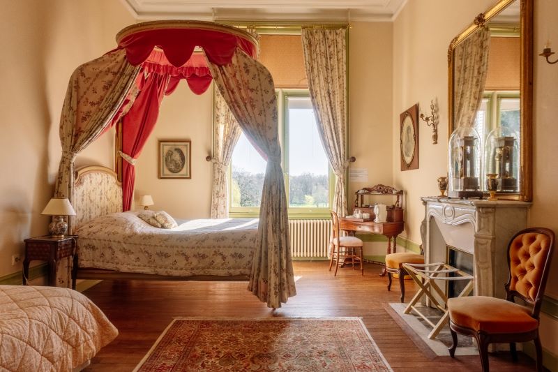 Château du Boisrenault - Chambre Baldaquin - © Mayuko Loeillot