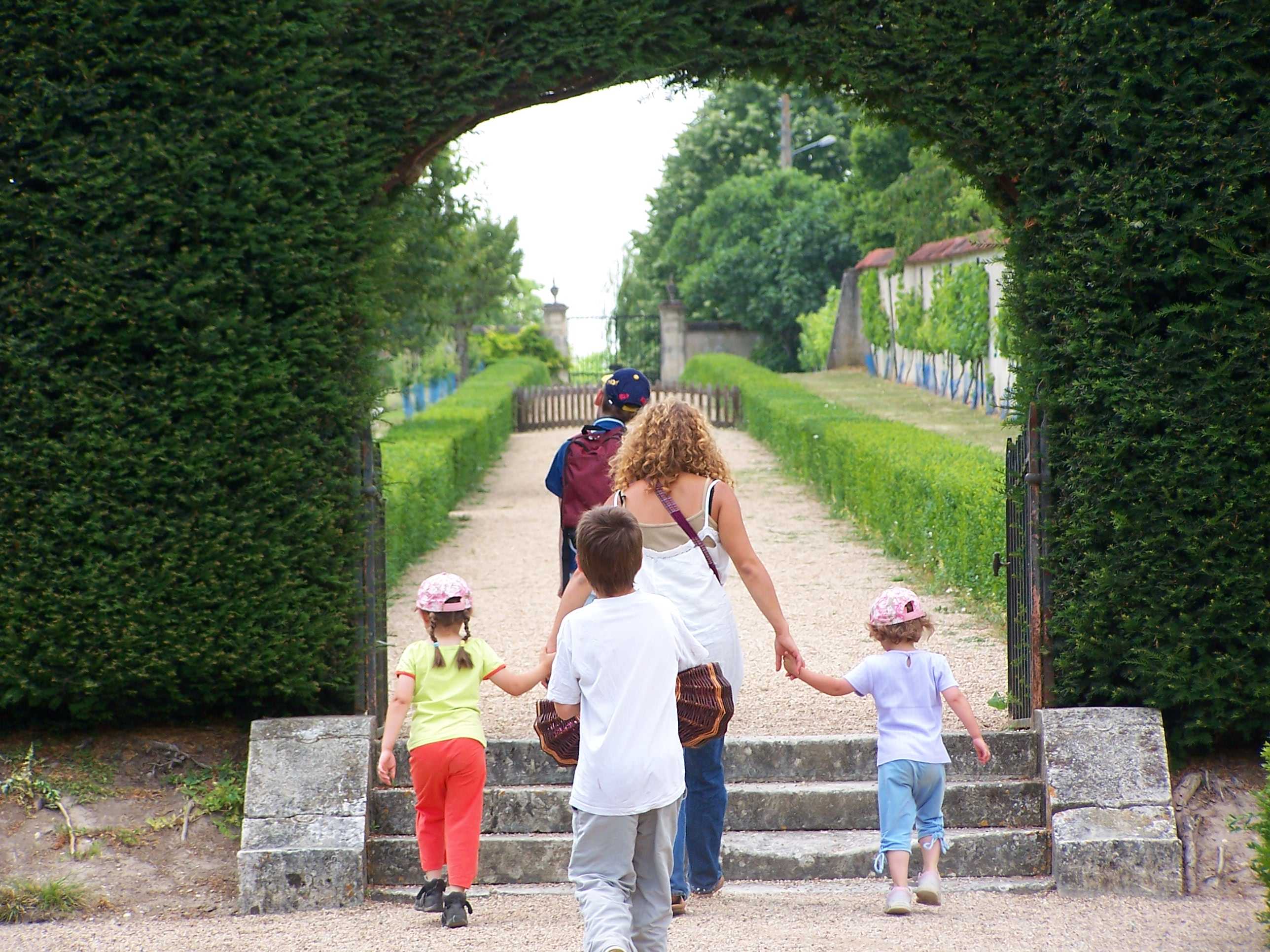 Chasse aux oeufs au château d'Azay-le-Ferron © ADTI-INdre