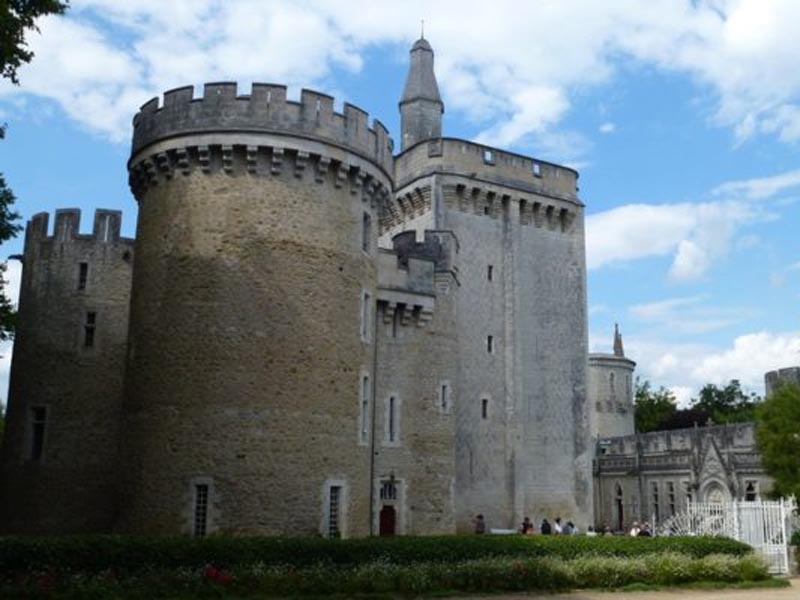 Chateau guillaume Berry province