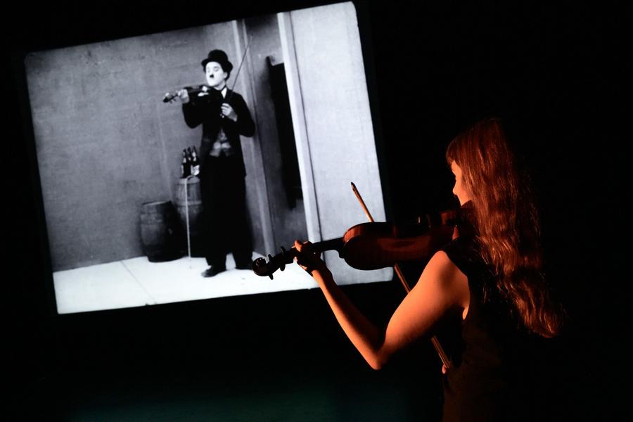 CineI__-Concert-Chaplin-0011-2000px TOUS DROITS RESERVES EDOUARD BARRA
