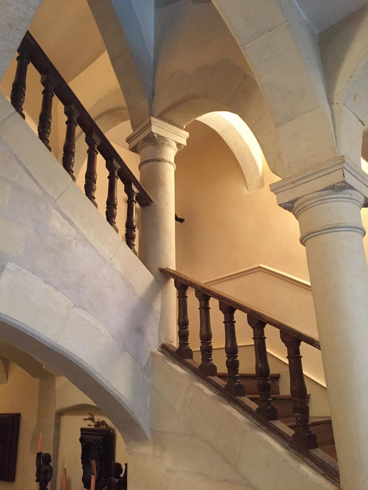 Escalier château Néons-sur-Creuse @Destination Brenne