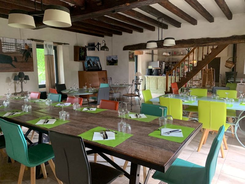 LA-SALLE-35-PERSONNES © ferme des buttons