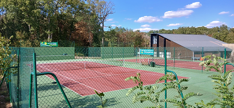Courts de tennis Jacky Jean Isabelle Duvergne