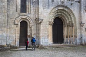 LeboisdesRoches-Auxportesdel'abbayedeFontgombault